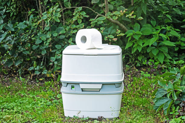 Portable Toilet Options We Offer in Tokeneke, CT
