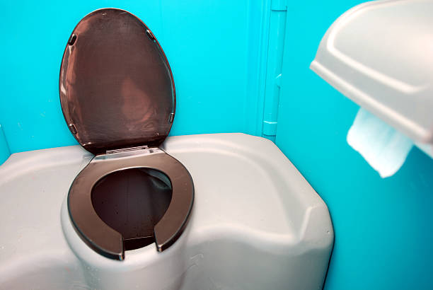Best Porta potty delivery and setup  in Tokeneke, CT