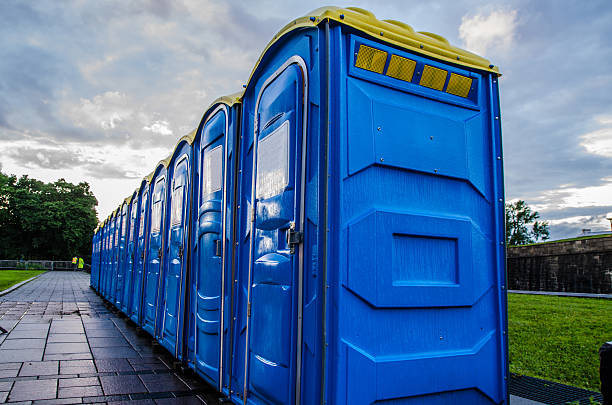 Best Luxury portable toilet rental  in Tokeneke, CT